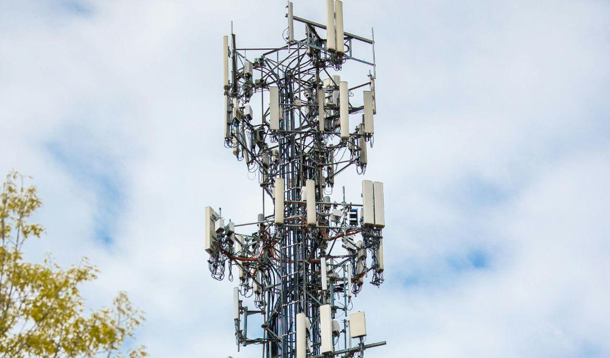 Saat ini, telah terdapat 118 BTS 4G yang sudah siap digunakan atau&nbsp;on-air, dari total 630 BTS 4G yang akan dibangun.&nbsp;