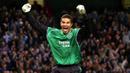 Kiper dengan penyelamatan penalti terbanyak dalam sejarah Liga Inggris adalah David James. Ia tercatat telah melakukan penyelamatan sebanyak 13 kali bersama beberapa klub seperti Liverpool, Manchester City, dan West Ham. (AFP/Paul Baker)