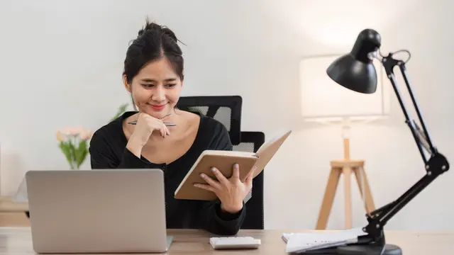 wanita january menawan 40an