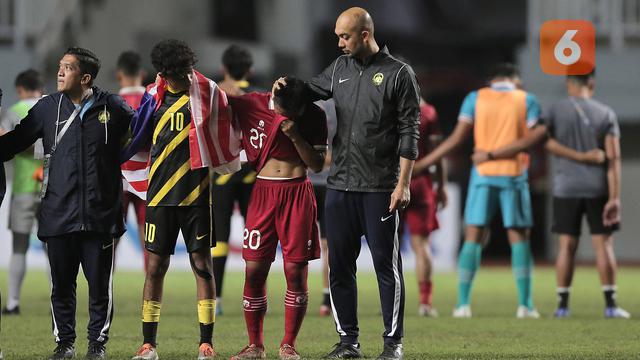 Foto: Arkhan Kaka Menangis Usai Timnas Indonesia U-17 Dibantai Malaysia