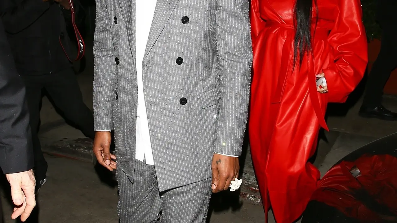 Potret Mesra Rihanna dan Sang Kekasih, Inspirasi untuk Pasangan Bumil yang Romantis