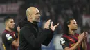 Pelatih Manchester City, Pep Guardiola bertepuk tangan untuk penggemar usai bertanding melawan  RB Leipzig pada pertandingan leg pertama babak 16 besar Liga Champions di Red Bull Arena, Jerman, Kamis (23/2/2023). Manchester City akan gantian menjamu RB Leipzig di leg kedua babak 16 besar Liga Champions di Etihad Stadium pada 14 Maret. (AP Photo/Michael Sohn)