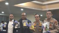 Polda Metro Jaya Jumpa Pers Kasus Kematian Diplomat Kemlu Arya Daru Pangayunan (Foto: Merdeka.com/Nur Habibie)