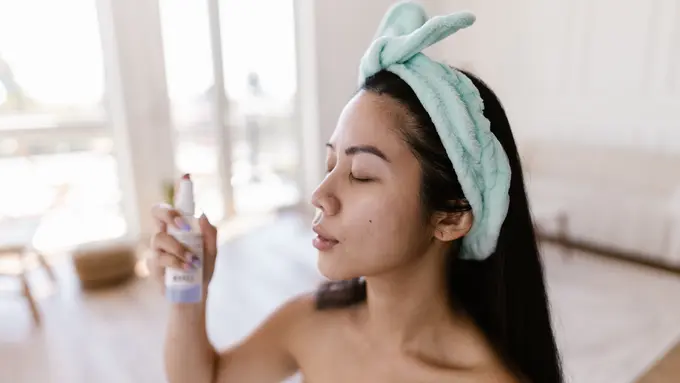 6 Cara Menggunakan Fact Mist Untuk Peroleh Banyak Manfaat dengan Satu Produk