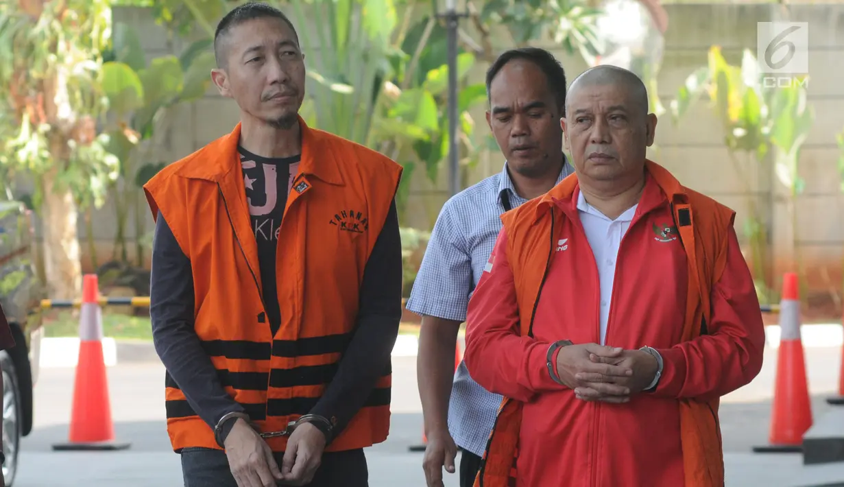Komisi Pemberantasan Korupsi (KPK) memanggil dua orang untuk diperiksa soal kasus suap Kejaksaan Tinggi DKI Jakarta.