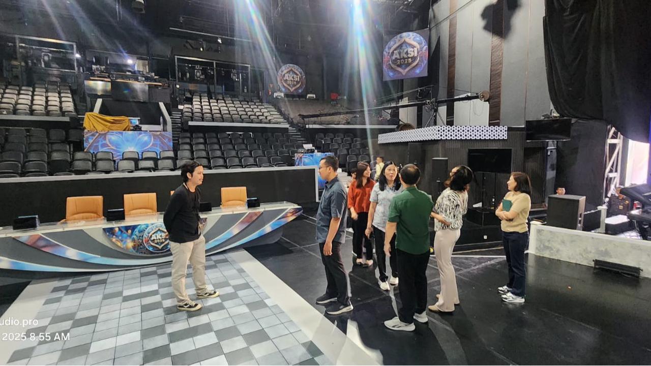 Kunjungan Sekolah Petra Surabaya ke IMDE dan Studio Indosiar, Langkah Tingkatkan Wawasan di Industri Kreatif