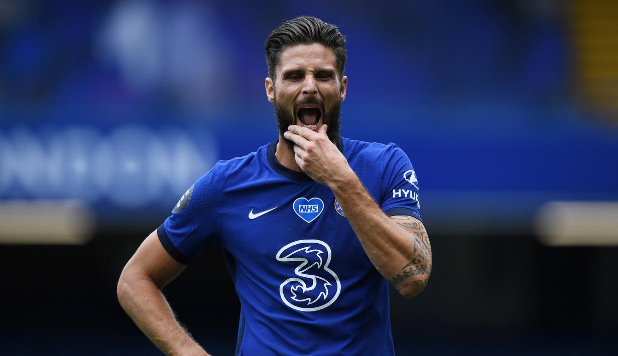 5. Olivier Giroud (5 gol) - Olivier Giroud tercatat menjadi pemain tertua yang mencetak tiga gol di pertandingan Liga Champions. Pemain berusia 34 tahun ini telah mencetak lima gol untuk Chelsea di kompetisi Liga Champions musim ini. (AFP/Daniel Leal-Olivas/pool)