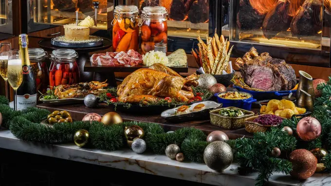 Rayakan natal dan tahun baru di The Langham, Jakarta