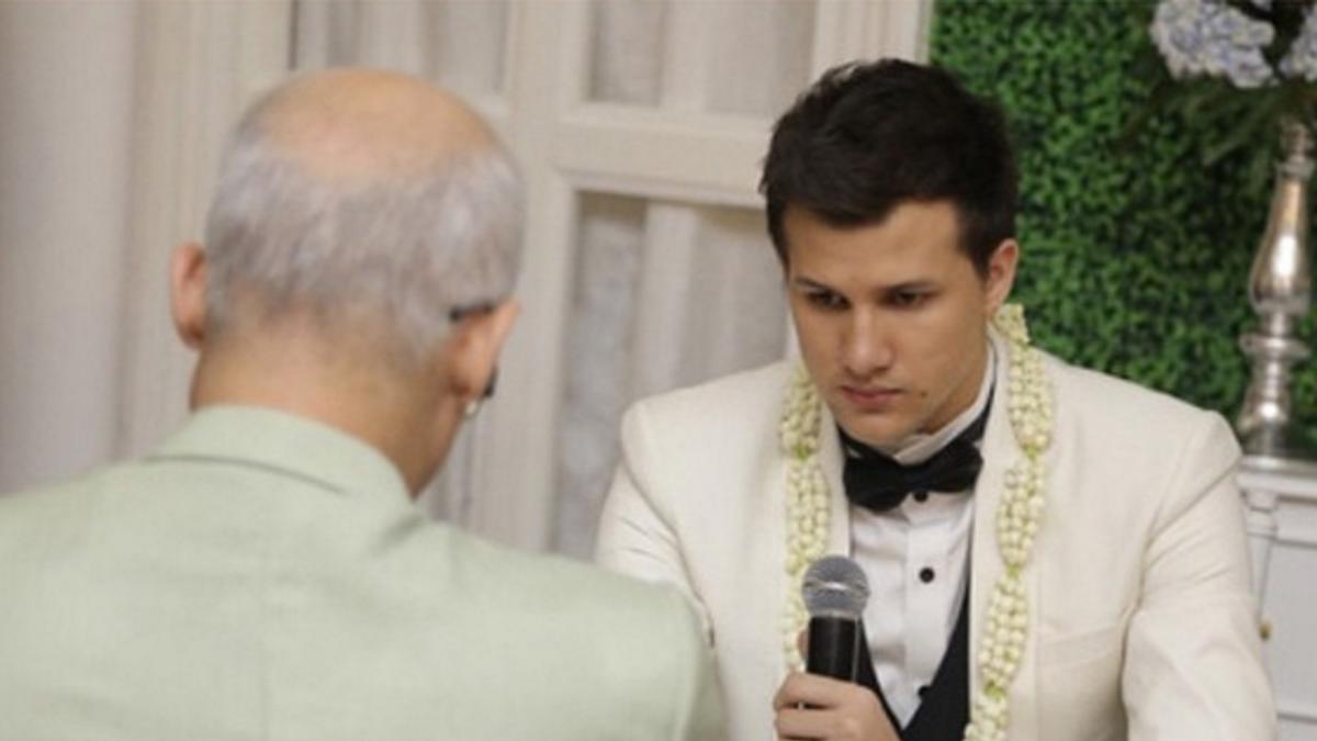 Stuart Collin Diminta Risty Tagor Minta Maaf di Atas Alquran - ShowBiz ...