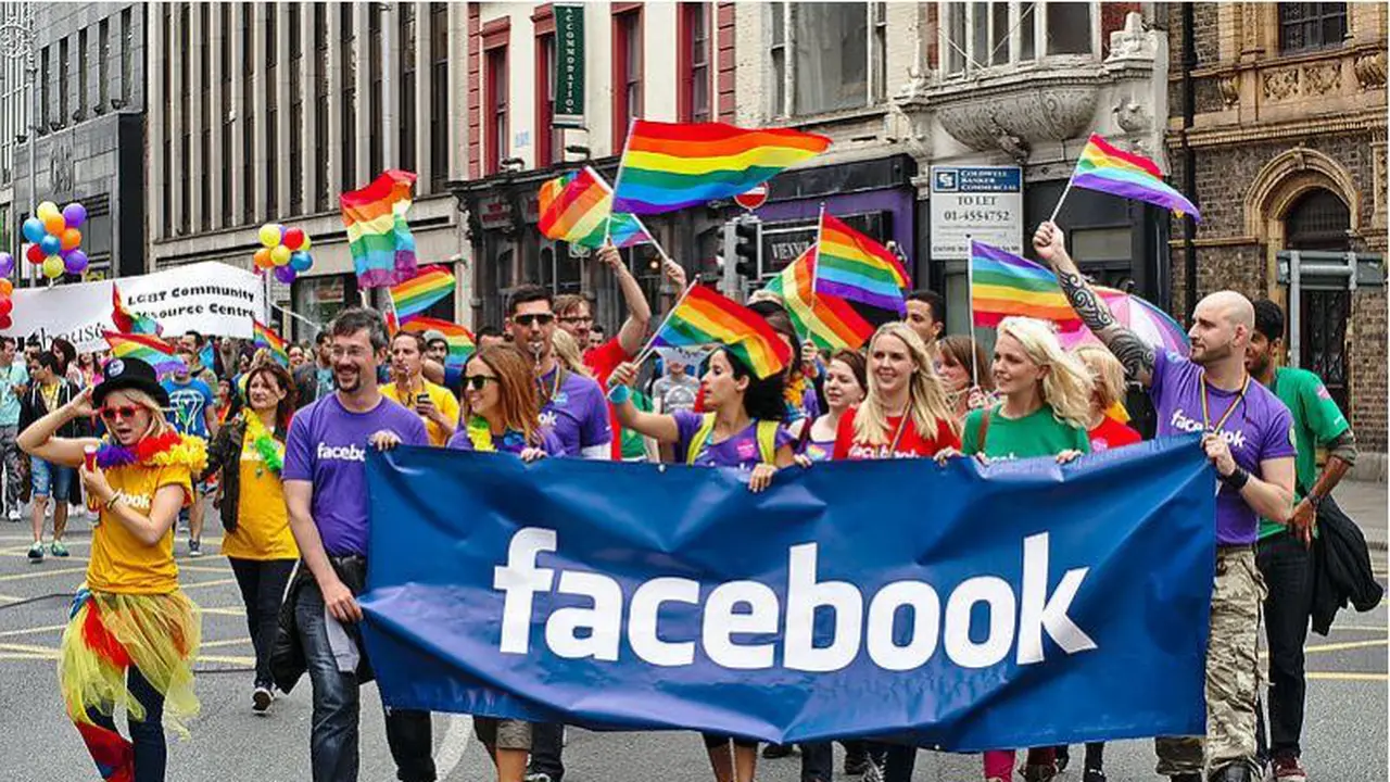 Dukung LGBT, Publik Figur Ini Warnai Foto Mereka dengan Pelangi