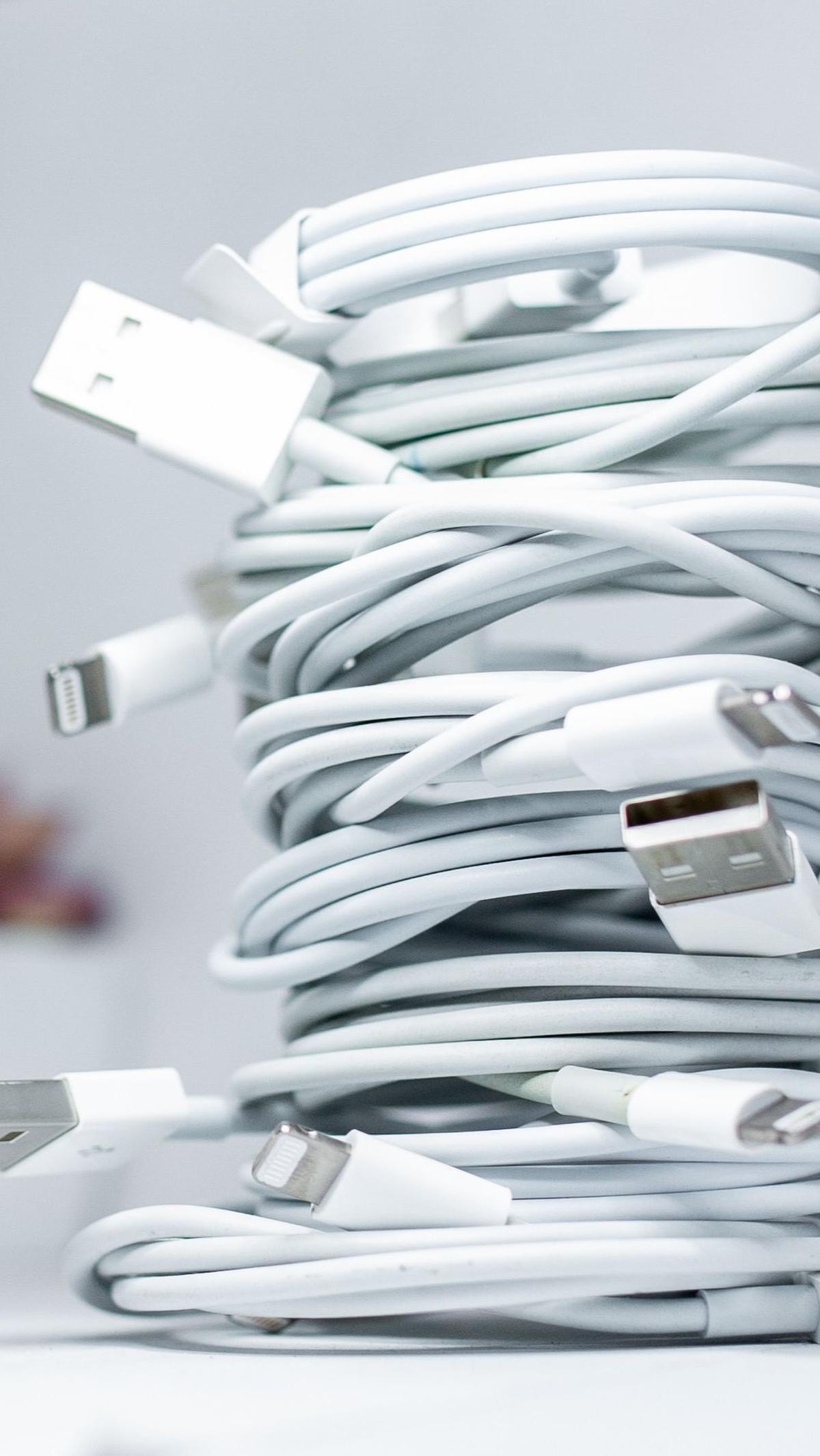 Gunakan Charger Asli dan Berkualitas