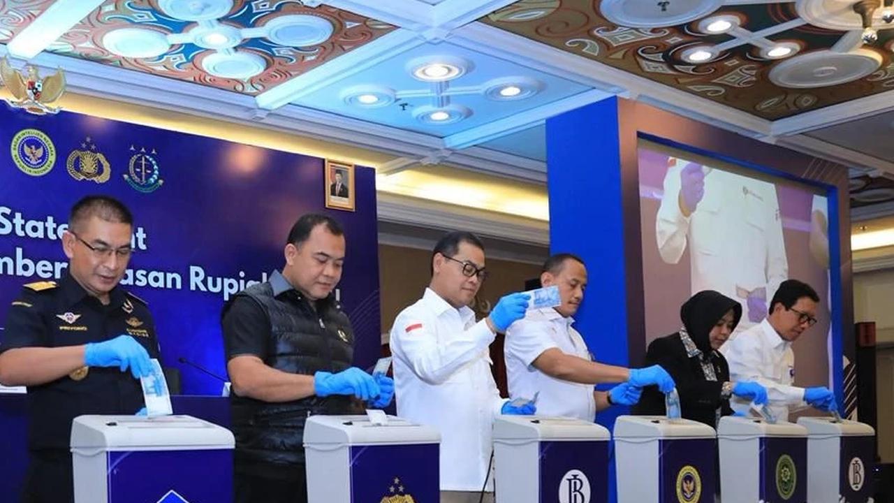 Polri dan BI Musnahkan Uang Palsu