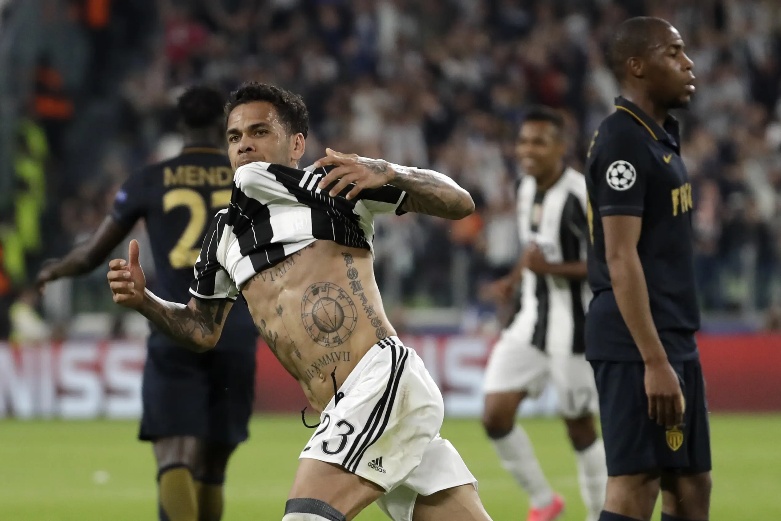 Menyingkirkan AS Monaco, Juventus berpeluang menambah koleksi trofi Eropa setelah masuk final Liga Champions musim ini. (AP Photo/Luca Bruno)