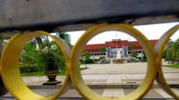 Pemerintah Kota (Pemkot) Surabaya kembali menggelar pelaksanaan Salat Idul Fitri atau Salat Id berjamaah pada 1 Syawal 1443 H di Taman Surya Balai Kota. (Liputan6.com/ ist)