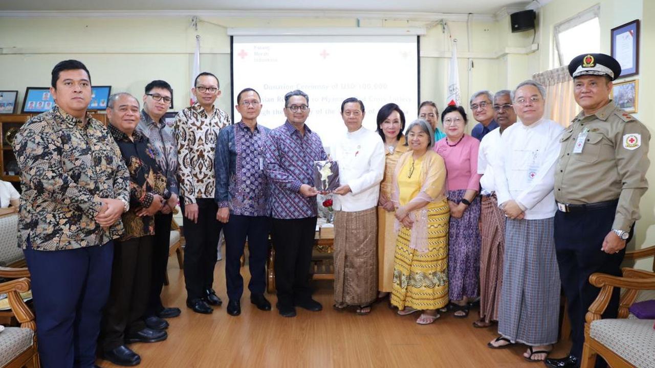 PMI Sumbangkan Bantuan Kemanusiaan USD100.000 ke Myanmar Red Cross Society