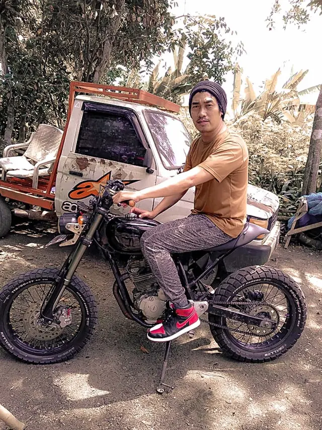 Ingat Dide Vokalis Band Hijau Daun? Ini 7 Potret Terbarunya
