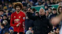 MU Tekuk Spurs, Mourinho Sindir Fellaini
