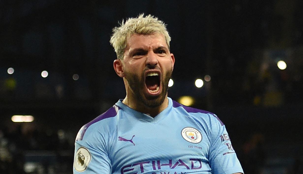 Bagi seorang pemain, tentu tidak mudah beradaptasi dengan klub baru tempatnya berlabuh, apalagi klub tersebut adalah klub besar di Liga Inggris seperti Manchester City. Namun 5 pemain berikut mampu dengan cepat beradaptasi dengan mencetak gol pada laga debutnya bersama The Citizens. Berikut kelima pemain tersebut. (AFP/Oli Scarff)