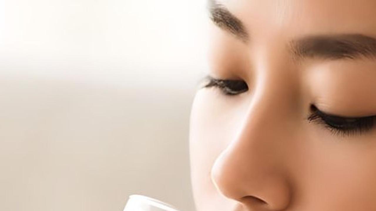 Tips Sehat dan Tepat Konsumsi Air Putih Berdasarkan Usia Seseorang