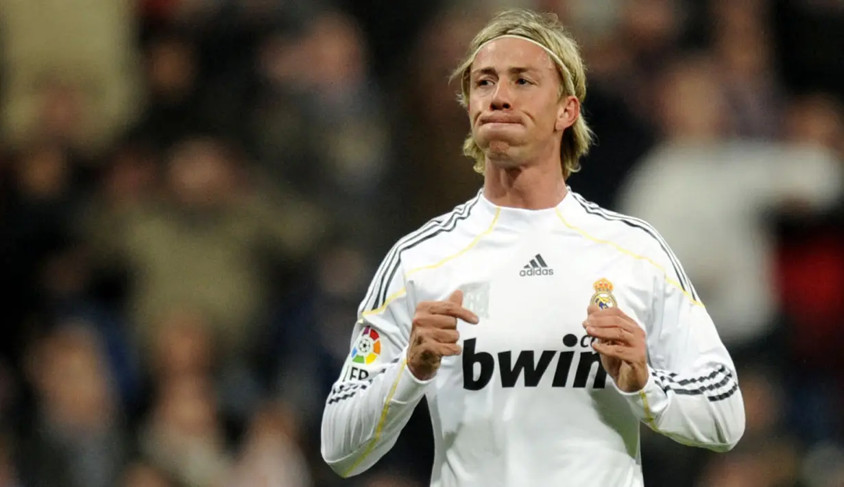 Guti merupakan salah satu pemain paling setia membela Real Madrid sejak 1986 silam. Ia turut berkontribusi mengangkat 15 gelar untuk Los Blancos. Pada tahun 2010, Dirinya meninggalkan Bernabeu menuju Besiktas dengan status bebas transfer. (Foto: AFP/Pierre-Philippe Marcou)