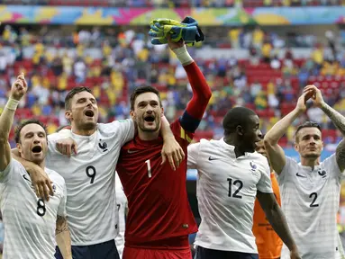 Timnas Perancis sukses melaju ke babak delapan besar Piala Dunia 2014 setelah menumbangkan Nigeria 2-0 di Stadion Nasional Brasilia, (30/6/2014). (REUTERS/Siphiwe Sibeko)