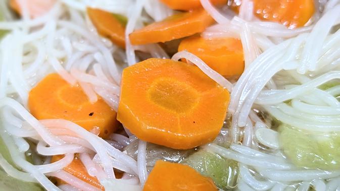 Jangan Salah Kaprah! Makan Wortel Tak Bisa Sembuhkan Mata Minus