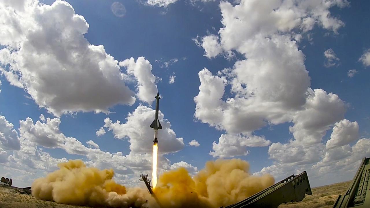 FOTO: Rusia Gelar Latihan Militer Gabungan di Ashuluk