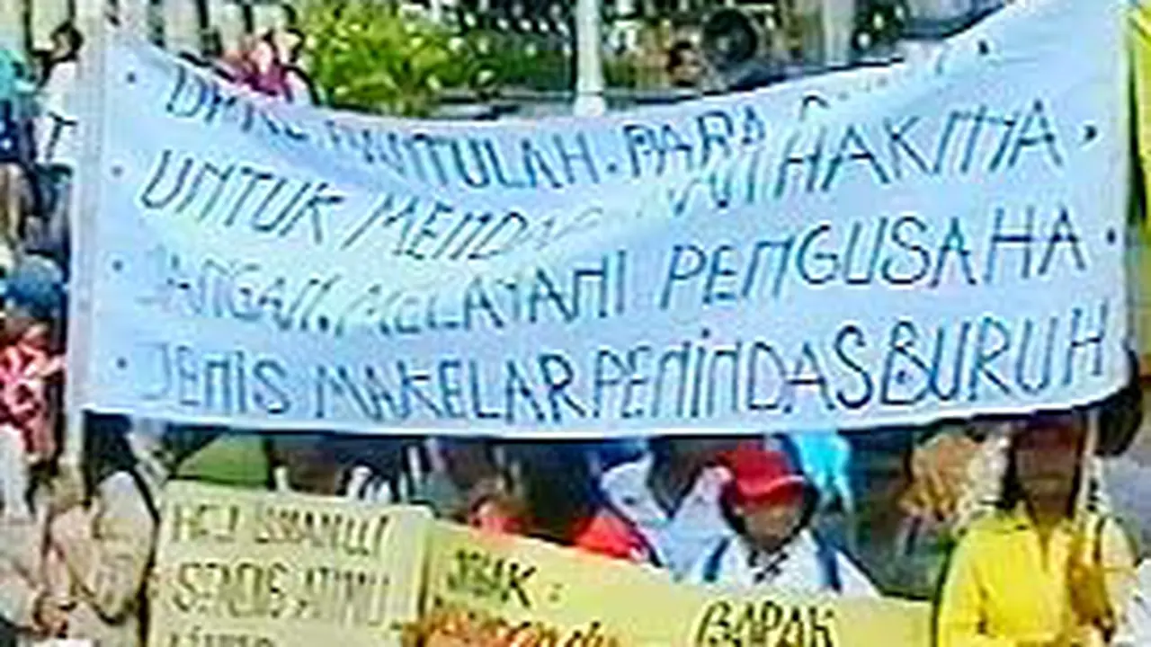 040805cDemoBuruh.jpg