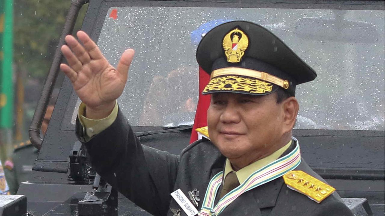 Prabowo terima bangkat bintang 4 jenderal kehormatan TNI