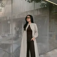 Intip gaya Febby Rastanty dalam balutan modest wear yang bisa jadi inspirasi lebaran. [@febbyrastanty].