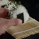 Resep Onigiri Aneka Rasa, Pilihan Bekal Praktis dan Lezat Khas Jepang