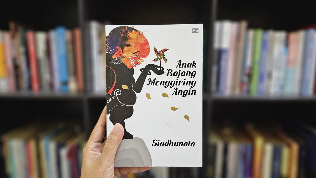 Review Buku Novel Anak Bajang Menggiring Angin