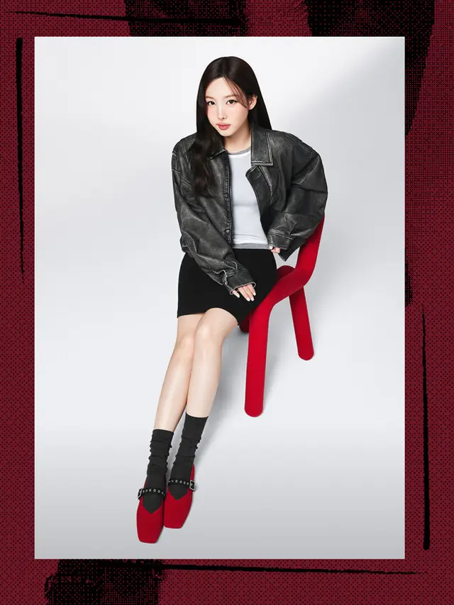 Koleksi Sepatu Nyaman Versi Nayeon TWICE yang Lengkapi Gaya Sehari-Hari