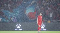 Pemain Timnas Indonesia, Kevin Diks, saat melawan Jepang pada Kualifikasi Piala Dunia 2026 Zona Asia di Stadion Gelora Bung Karno, Senayan, Jakarta, Jumat (15/11/2024) malam WIB. (Bola.com/Bagaskara Lazuardi)