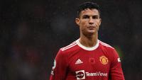 Beberapa orang beranggapan bahwa pembelian Cristiano Ronaldo yang dilakukan oleh MU bukanlah langkah yang tepat. Hal tersebut dilandasi bahwa skuat Setan Merah masih memiliki banyak kekurangan di beberapa lini. Berikut 5 pemain yang sebaiknya dibeli MU daripada Ronaldo. (AFP/Oli Scarff)