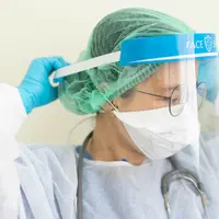 Jika Diberi Kesempatan Berbagi #HampersForHeroes, Siapa yang Akan Direkomendasikan?