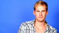 Miliki Obat Terlarang, Lee Ryan Ditangkap