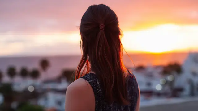 Meningkatkan nilai diri tidak akan ada artinya jika kita tidak berusaha menjadi versi terbaik dari diri kita sendiri.