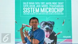 Gubernur DKI Jakarta Basuki Tjahaja Purnama memberi sambutan pada acara launching edukasi massal Jakarta Animal Aid Network (JAAN) bertema "Kesejahteraan Hewan Cermin Jakarta Maju" di Balai Kota, Minggu (7/2). (Liputan6.com/Yoppy Renato)