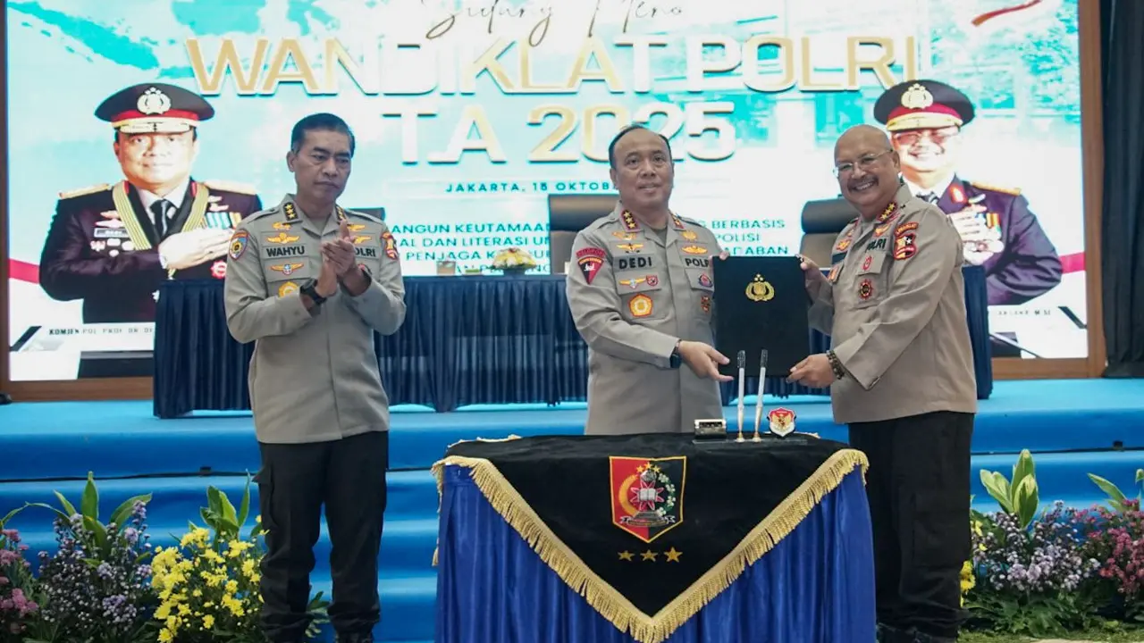 Sidang Pleno Dewan Pendidikan dan Pelatihan