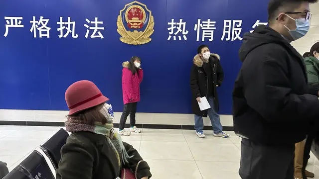 Cegah Kenaikan COVID-19, China Lanjutkan Penerbitan Paspor Pariwisata