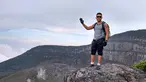 Kader Partai Gerindra, Fernando Wowor berpose saat hiking di Gunung Gede Pangrango. Fernando Wowor merupakan korban tewas tertembak senjata api anggota Brimob berinisial AR di Bogor, Jawa Barat. (Facebook/Fernando Wowor)