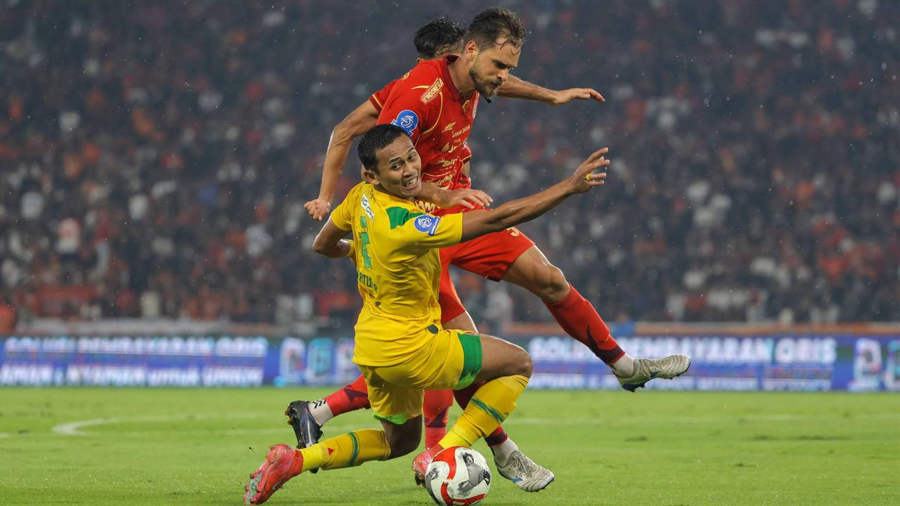 FOTO: Persija Jakarta Tundukkan Persebaya Surabaya Tiga Gol Tanpa Balas
