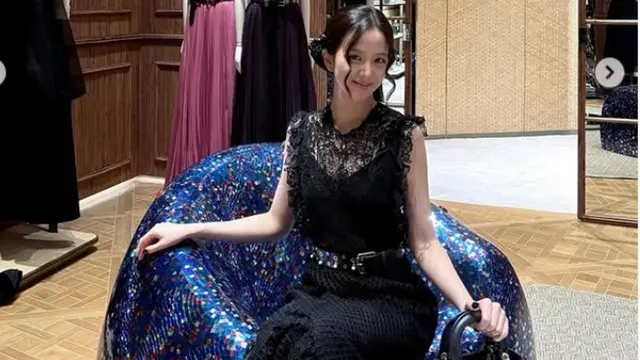 Wanita Tercantik Sedunia Jisoo Blackpink Tampil Anggun di Acara Dior di Bangkok