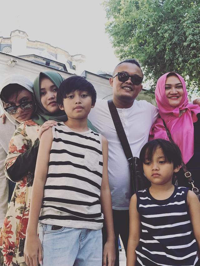 [Bintang] Sule dan Lina