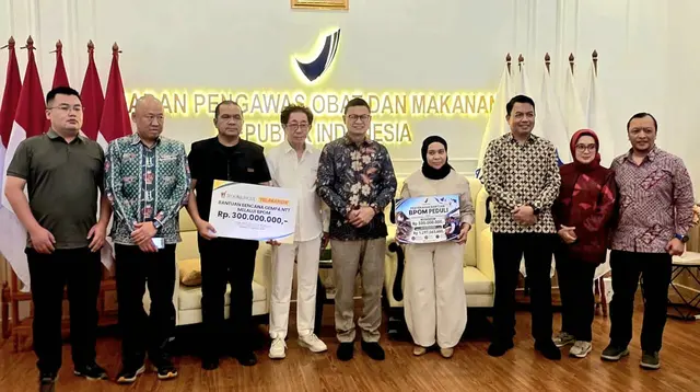 Peduli Korban Bencana NTT, Sido Muncul Salurkan Bantuan Rp400 Juta melalui BPOM dan Kemenpppa