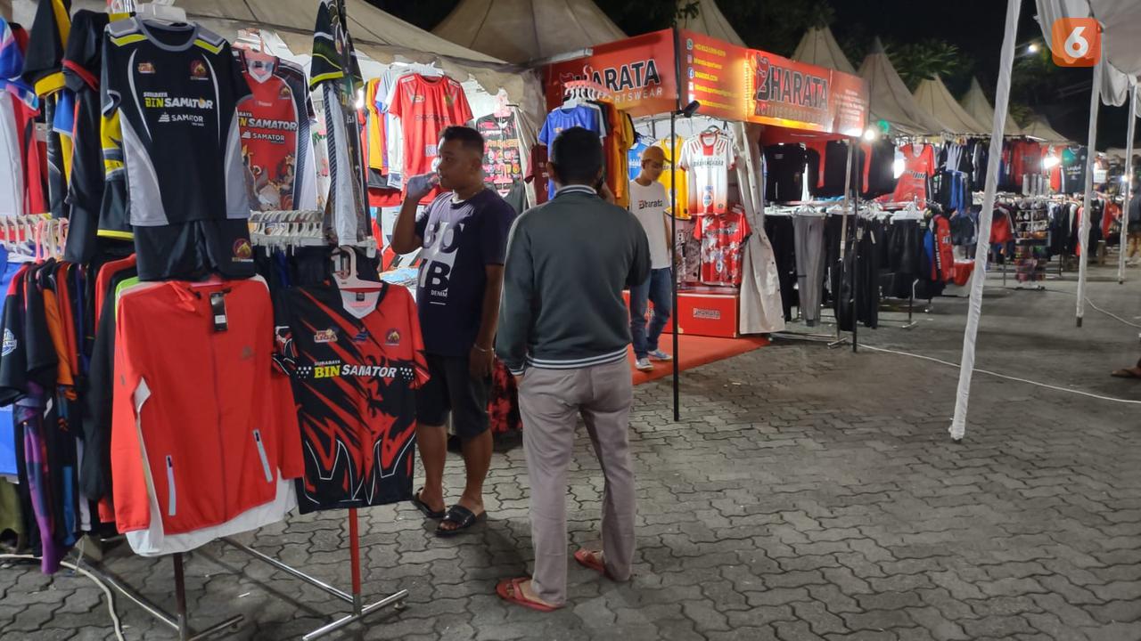 Berkah Pedagang Merchandise Proliga Raup Untung Hingga Rp10 Juta per Hari
