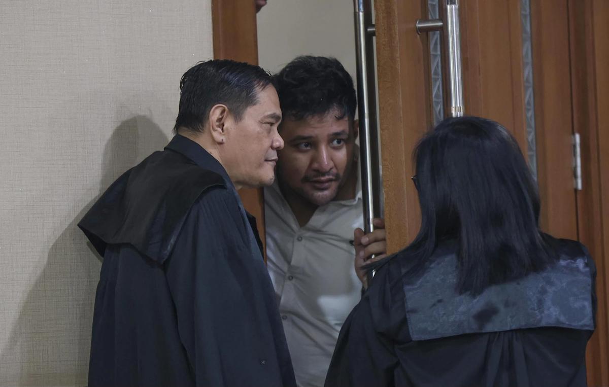FOTO; FOTO: Ammar Zoni Divonis Tujuh Tahun Penjara dalam Kasus Narkotika Rutan Salemba