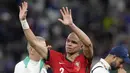 Pepe memiliki karier yang sangat luar biasa. Ia berhasil memenangi tiga gelar Liga Champions bersama Real Madrid, Piala Eropa bersama Portugal, dan sejumlah trofi lainnya selama berkarier lebih dari 20 tahun. Pepe akhirnya gantung sepatu usai membela Portugal di Euro 2024. Mantan pemain Porto tersebut memutuskan pensiun pada usia 41 tahun. (AP Photo/Martin Meissner, File)