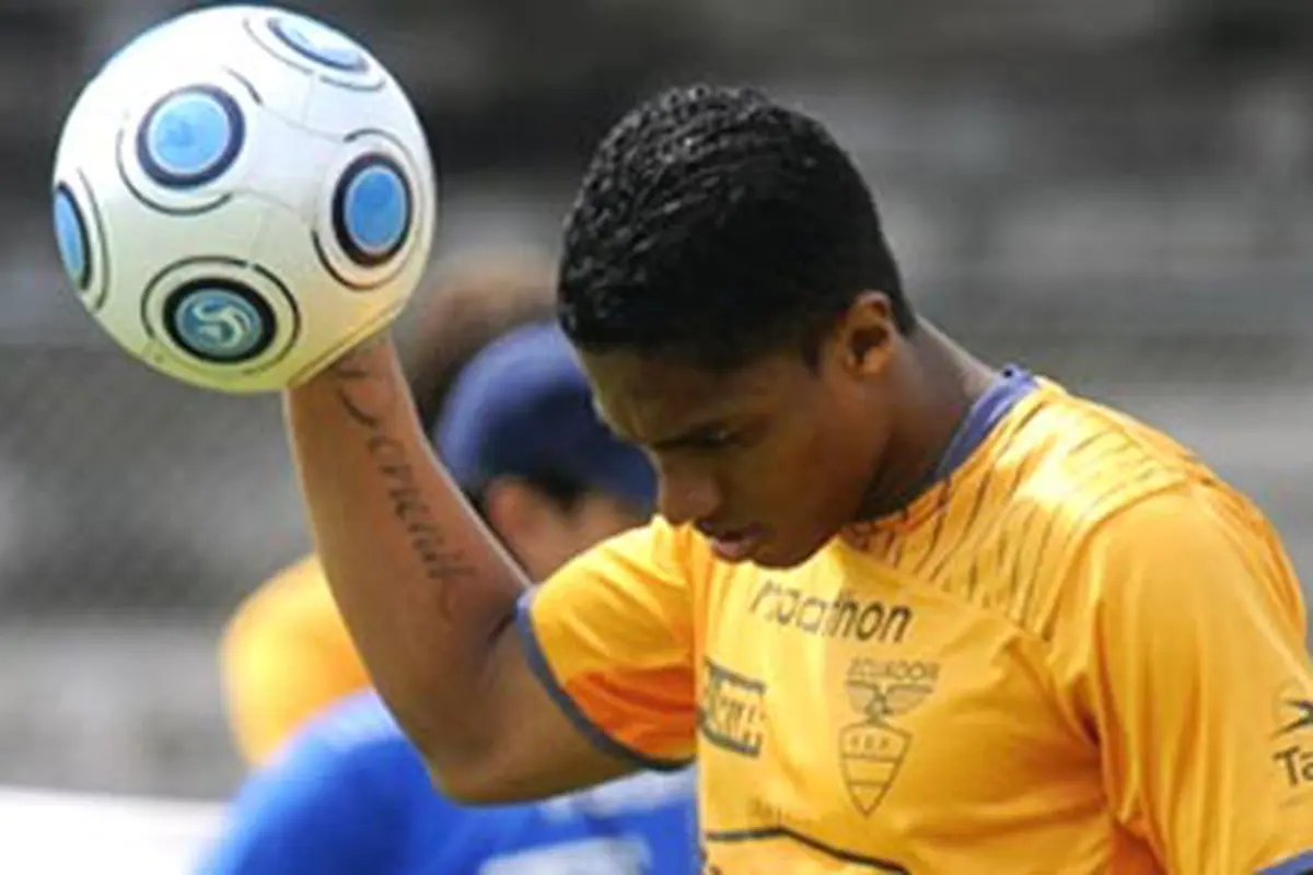 Antonio Valencia (© AFP 2009)